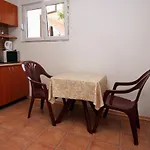 With Parking Space Podaca, Makarska - 6050 波达卡