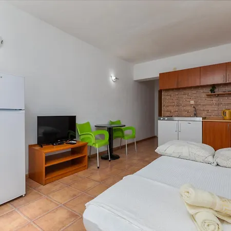 With Parking Space Podaca, Makarska - 6050