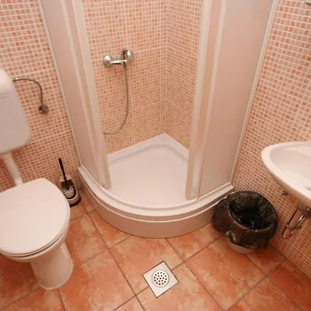 Апартаменты With A Parking Space Podaca, Makarska - 6050 *