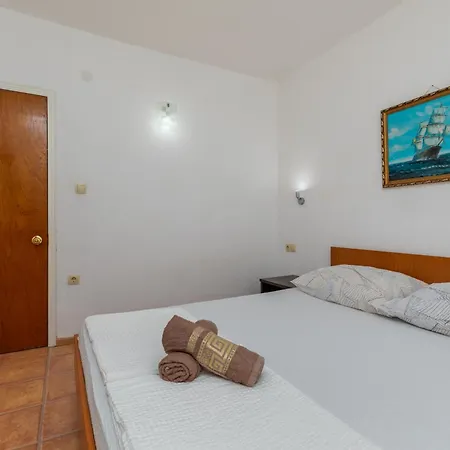With Parking Space Podaca, Makarska - 6050 Podaca