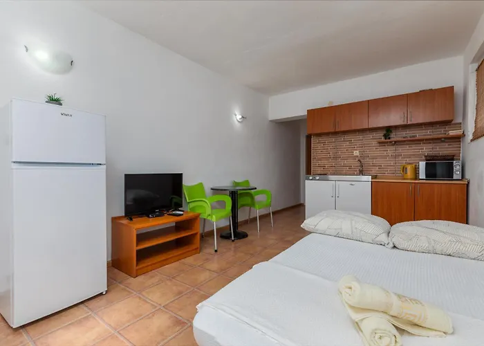 With Parking Space Podaca, Makarska - 6050